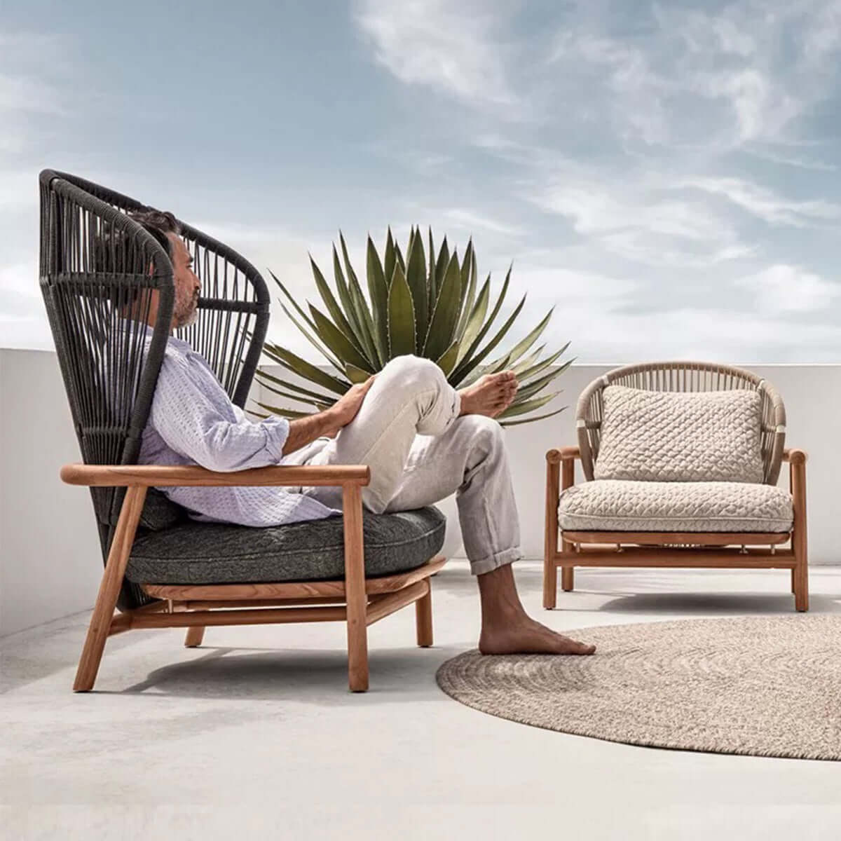 Billy Modern Peacock Chair-0