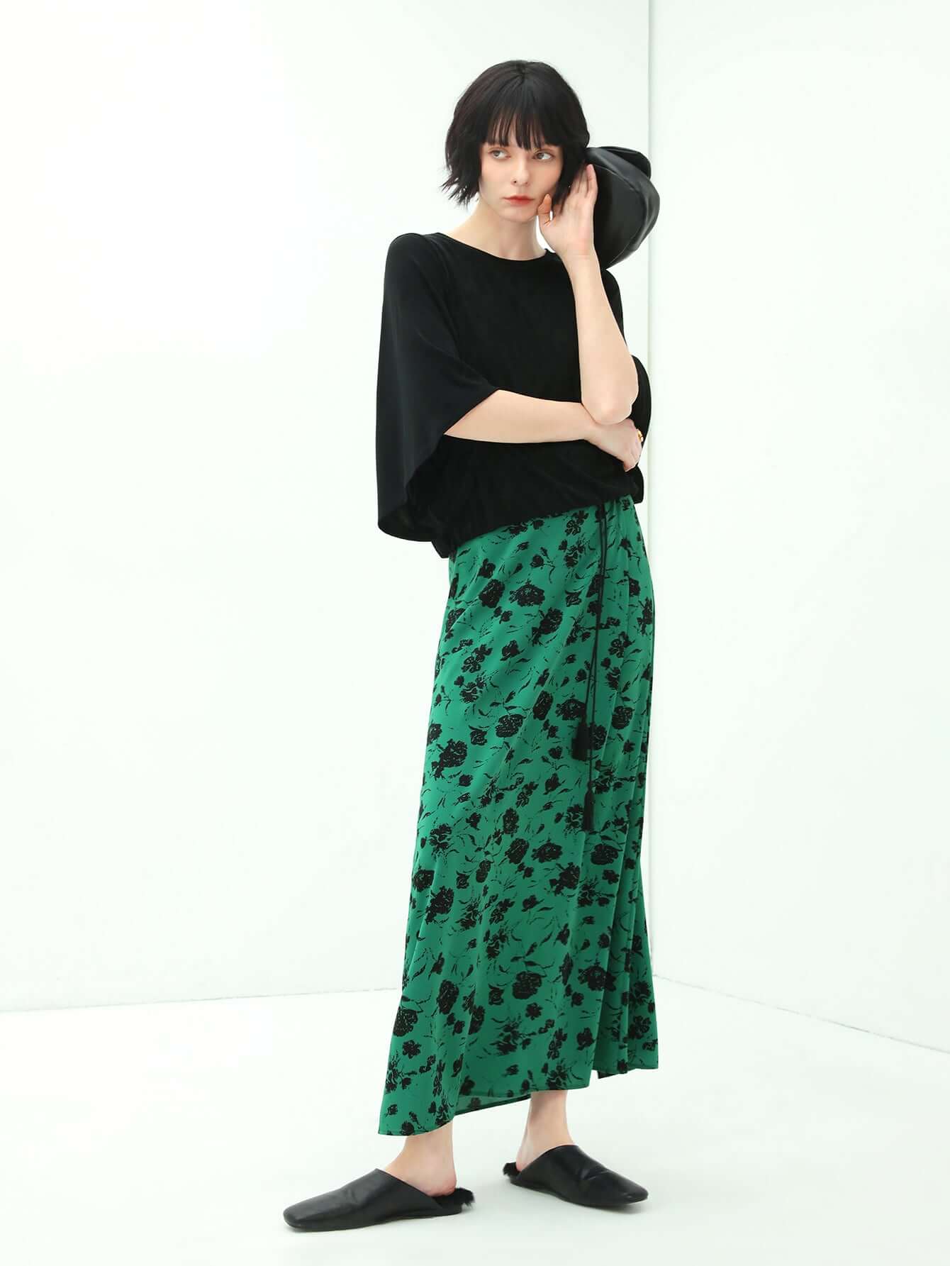 Floral Green and Black High-Waist Midi Skirt-2