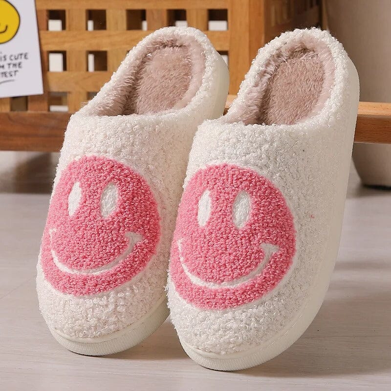 HappySlippers – Fluffiga Inneskor med Smiley & Halkfri Sula