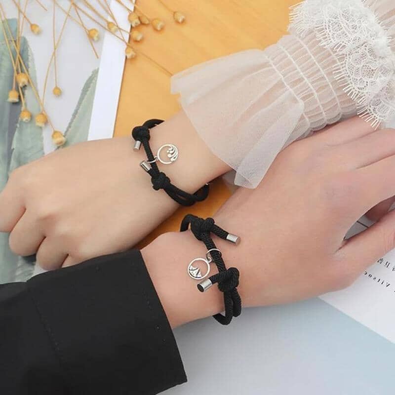 Magnetiska Pararmband – En Symbol för Evig Kärlek & Samhörighet