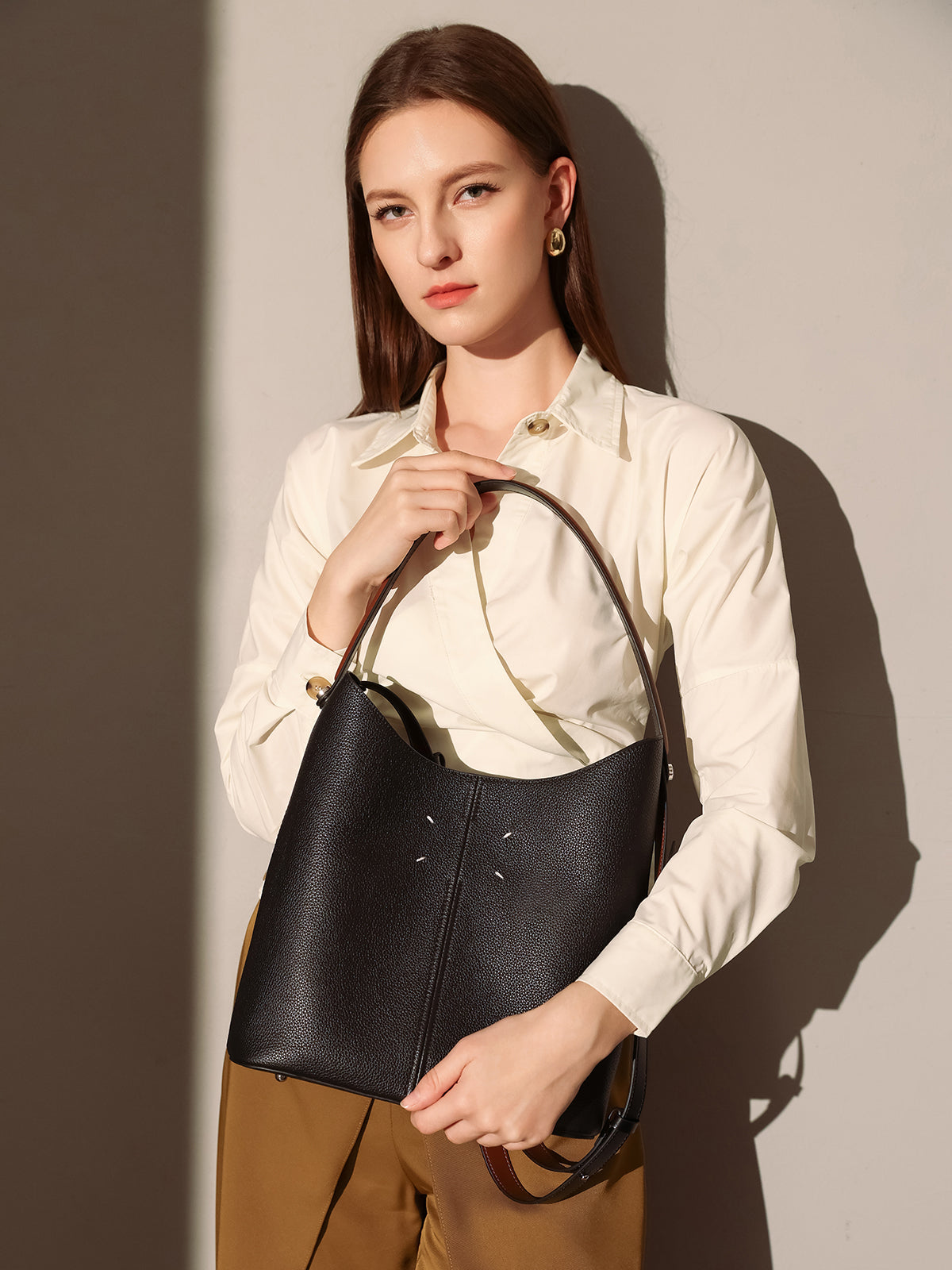 Minimalistic Spring Hobo Bucket Bag-2