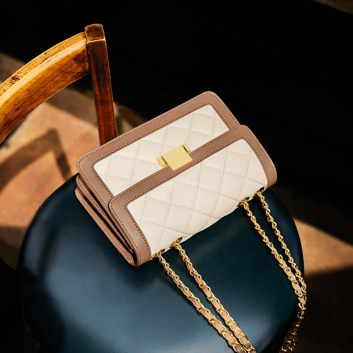 Paris Diamond-Quilted Chain Shoulder Bag-3