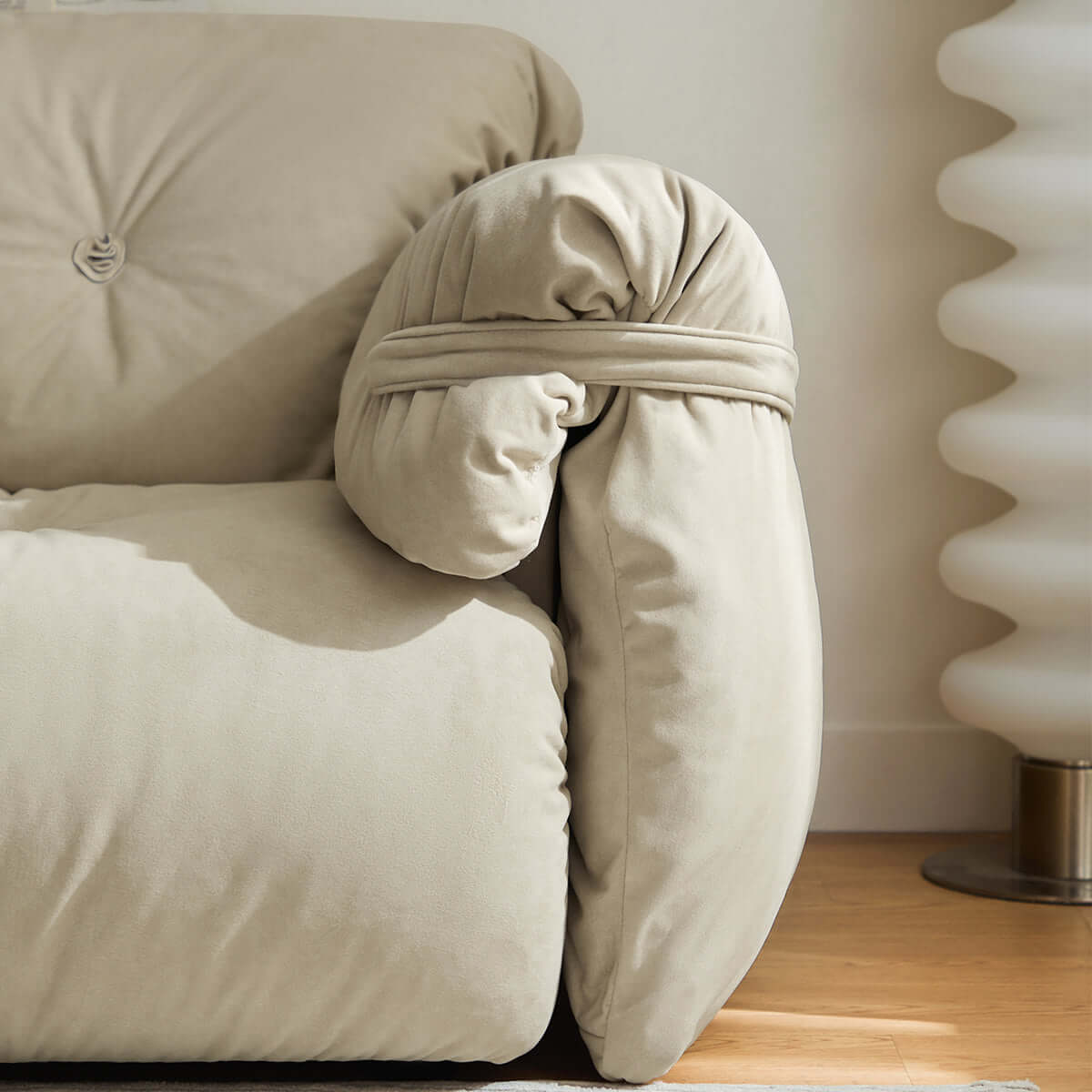 Scratch-Resistant Cloud-like Sofa-1