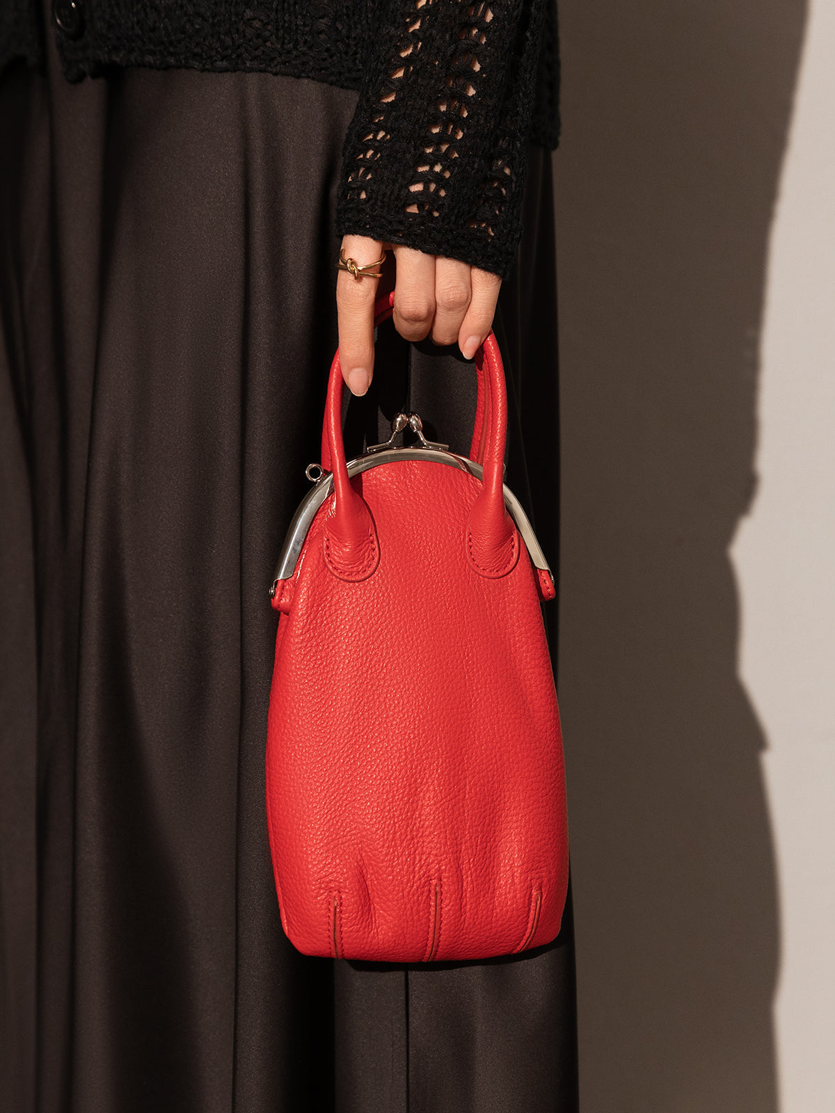 Whimsical Gourd Leather Ball Clasp Top Handle Bag-3